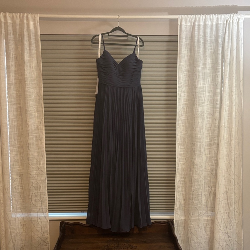 Elegant Navy Blue Evening Gown NWT